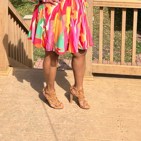 Authentic gently used Gucci suede heels 👠 🛍️🤎Reasonable offers accepted - Picture 10 of 10